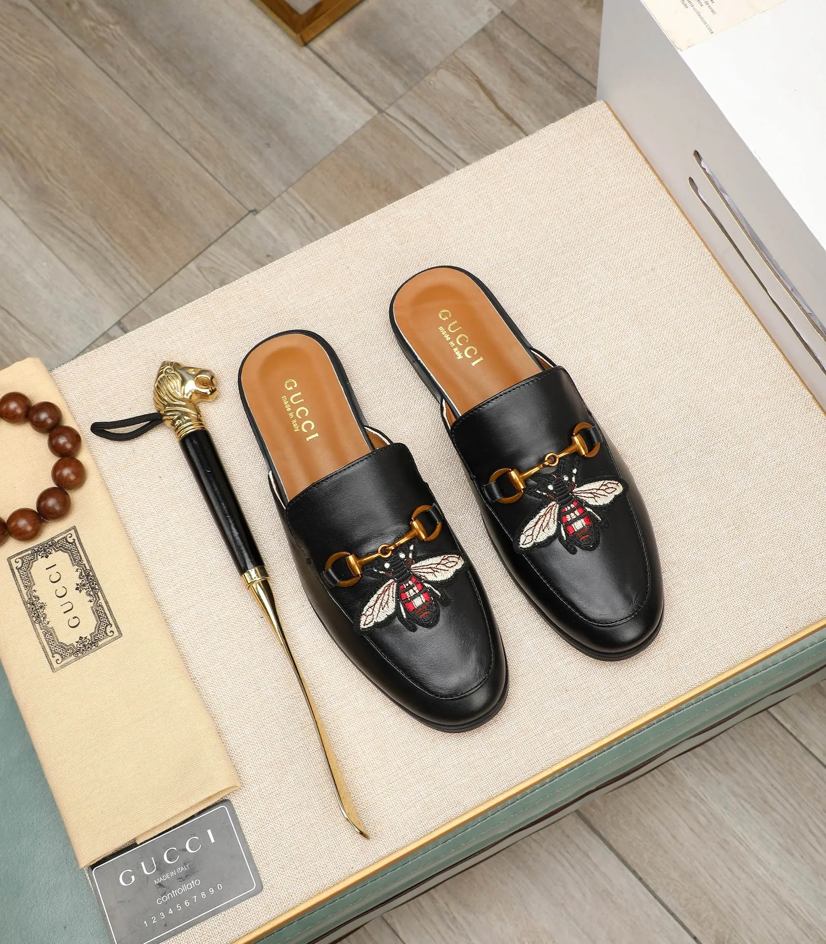 Men's clothing and shoes 💰380 (Gucci) The latest 🎁🎁 casual and fashionable men's shoes 👟 from the official website, hot style 💥 style is simple and elegant, exclusive for trendy men. Unique official website latest brand double G elements 👑 original Gucci decoration, fashionable and generous, original material original calfskin, ✅ fully imported first-layer pigskin lining, official website designated wear-resistant, lightweight original rubber casual outsole, counter classic model taken in kind, 38-44 black and white optional